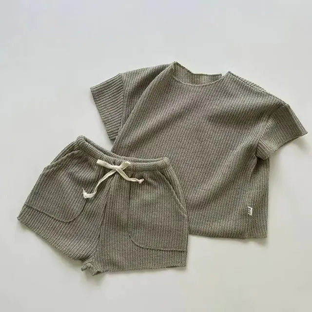 Kids' Neutral Tones Outfit - WildRoot Explorers